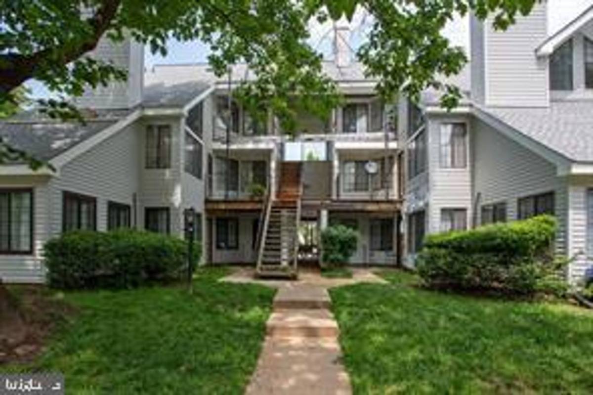 Condo for rent at 1611-A Carriage House Terrace, Silver Spring, MD 20904