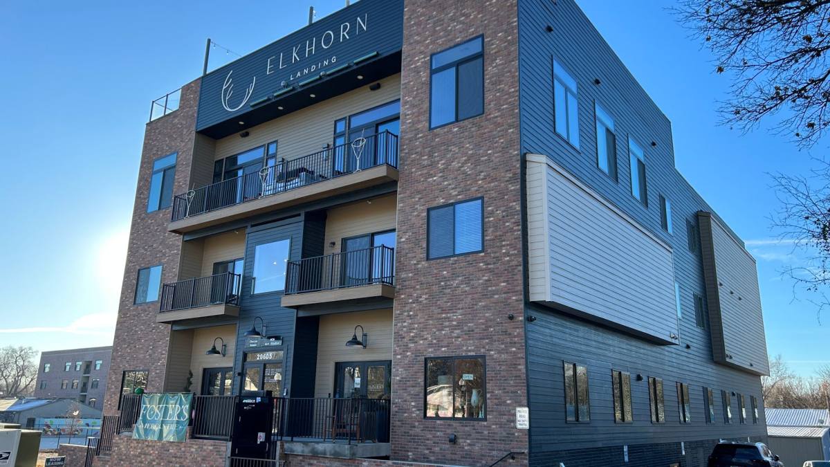 Apartment for rent at 20605 Elkhorn Dr, Elkhorn, NE 68022