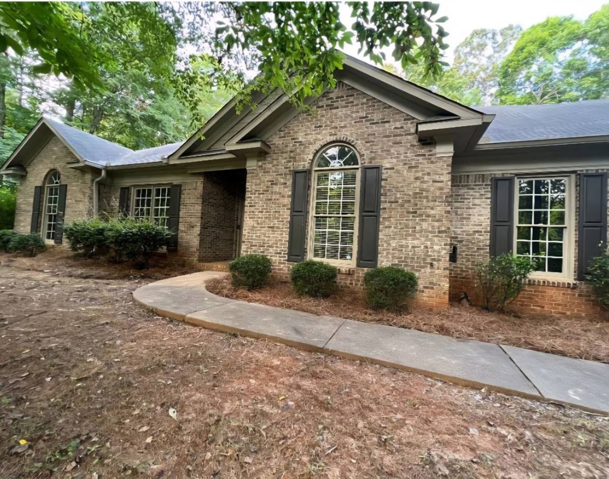 House for rent at 585 Cecily Dr, Fortson, GA 31808