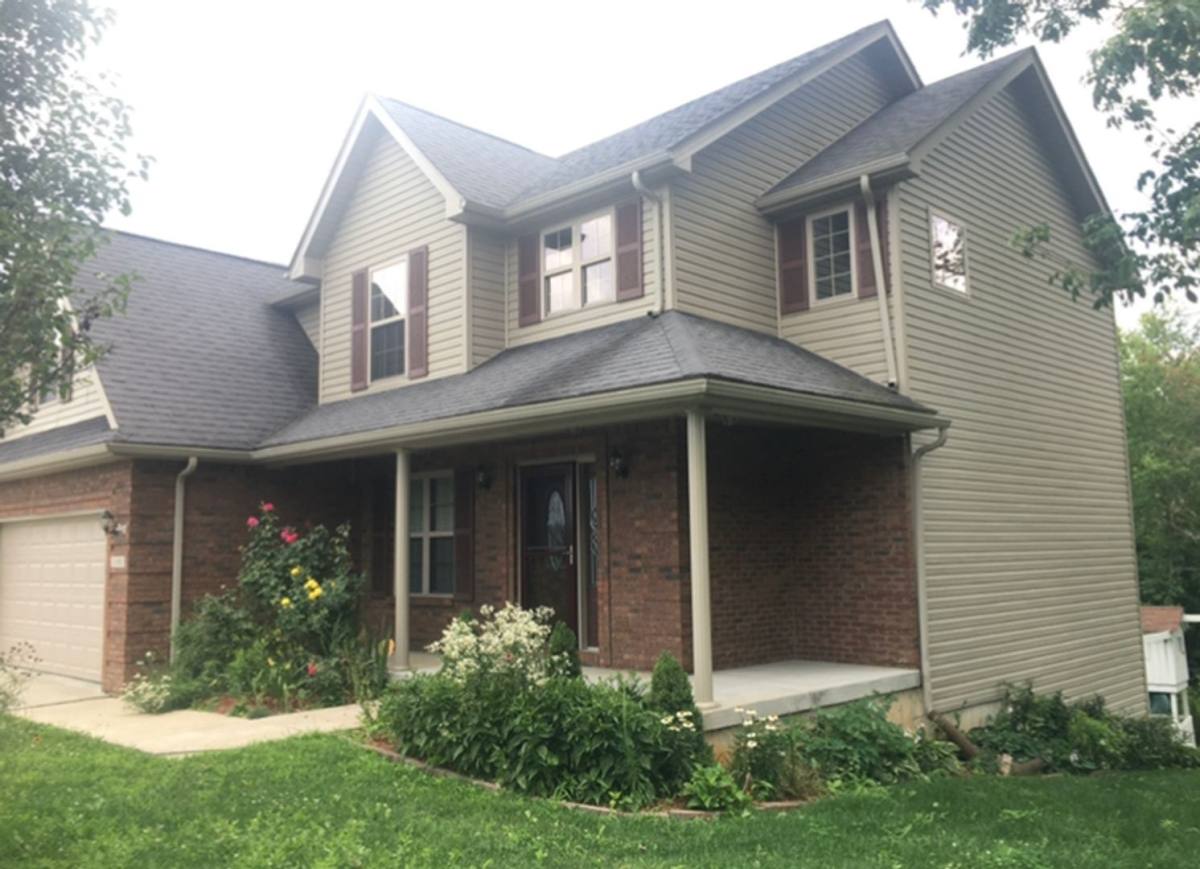 House for rent at 100 Twin Lakes Dr, Vine Grove, KY 40175