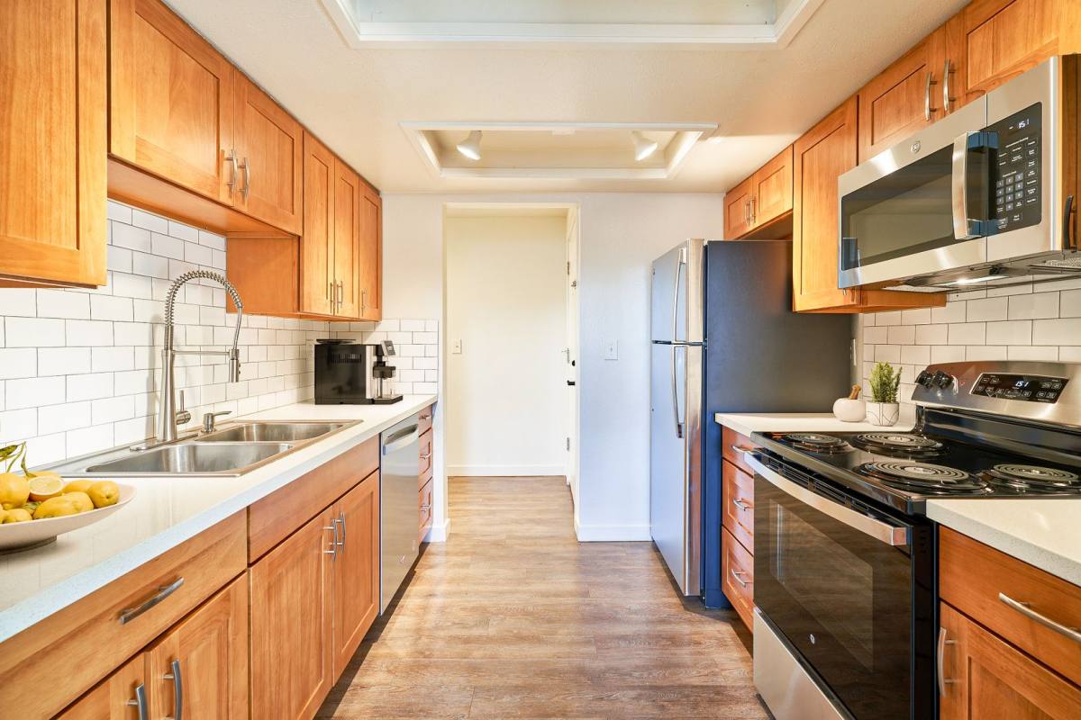 Apartment for rent at 907 Aberdeen Ave NE, Renton, WA 98056