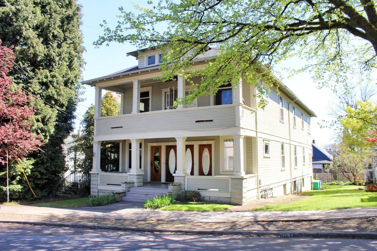 Apartment for rent at 3628-3634 SE Milwaukie Ave, Portland, OR 97202