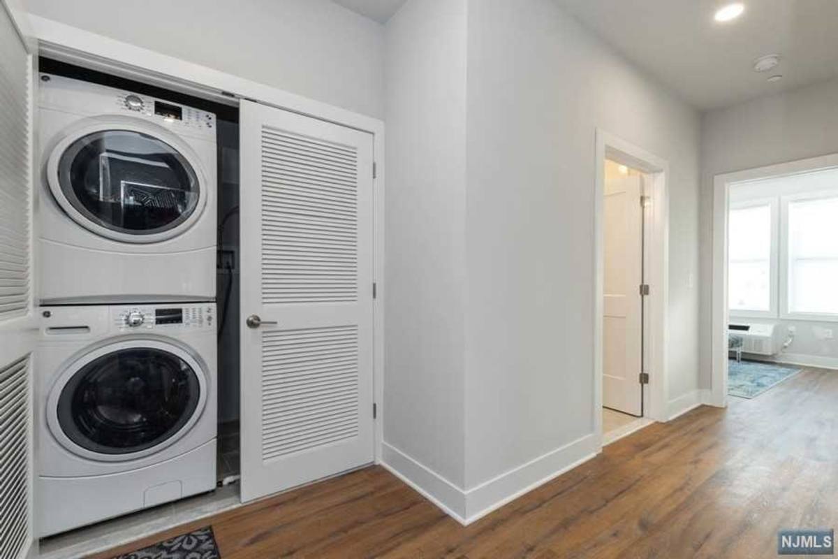 Apartment for rent at 500-502 Van Bussum Ave, Saddle Brook, NJ 07663
