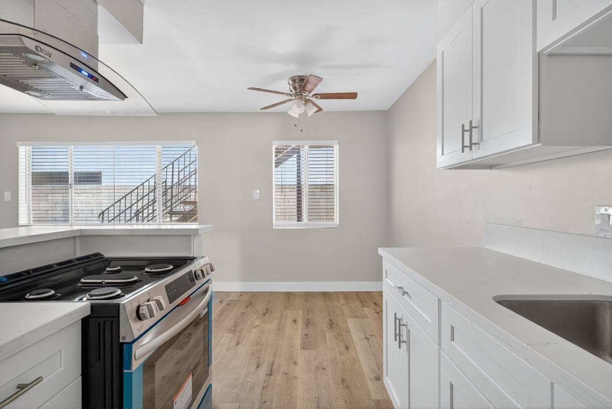 Apartment for rent at 1036 Saint Louis Ave, Long Beach, CA 90804