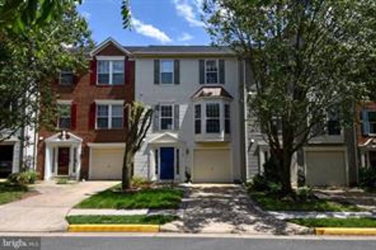 Townhouse for rent at 21786 Mornington Cresent Terrace, Sterling, VA 20166