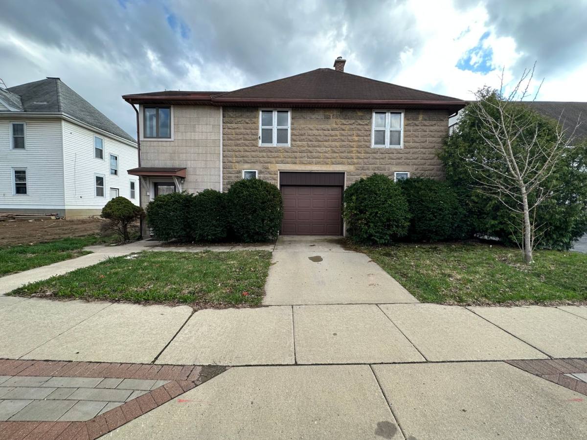 House for rent at 103 E Park Lane, Verona, WI 53593