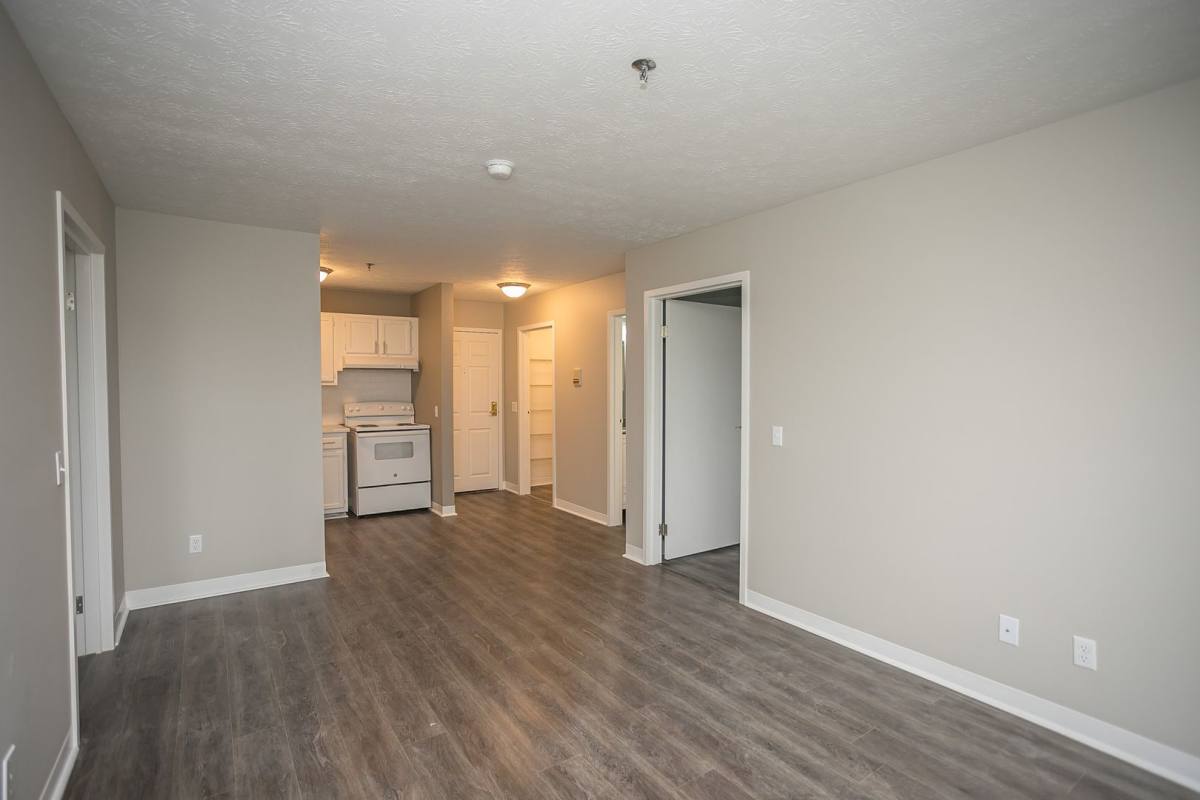 Apartment for rent at 4 Gateway Dr, Cleveland, OH 44119