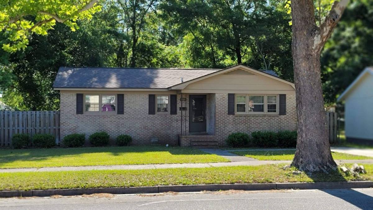 House for rent at 1020 N 8th St, Wilmington, NC 28401