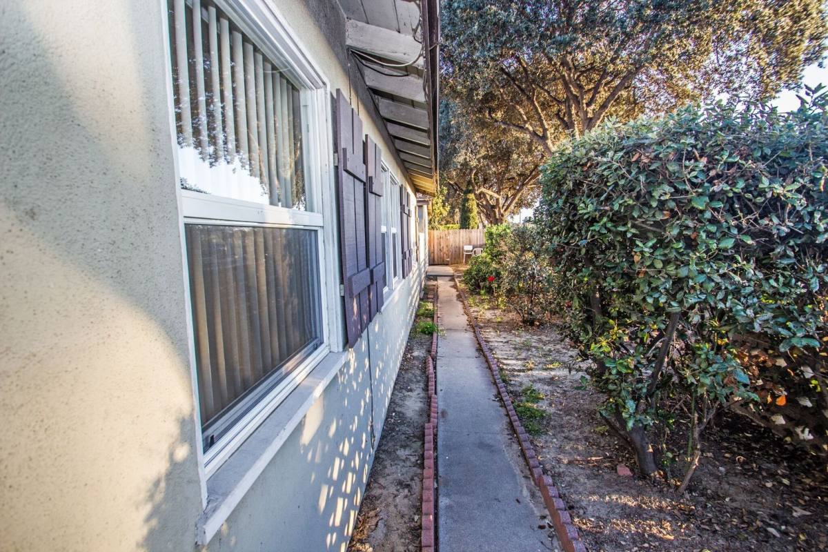 House for rent at 5900 Woodland St, Ventura, CA 93003