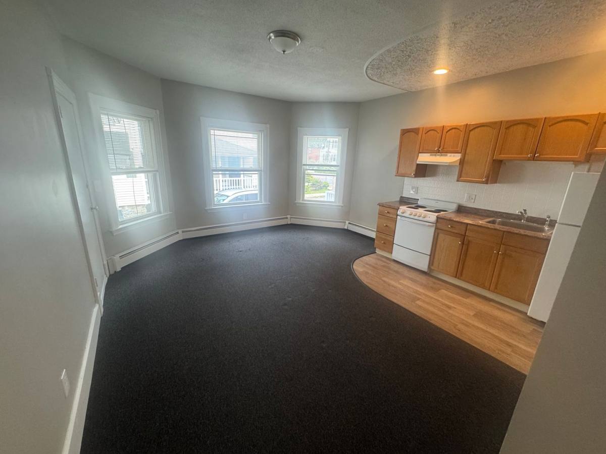 Apartment for rent at 336 Cabot St, Beverly, MA 01915
