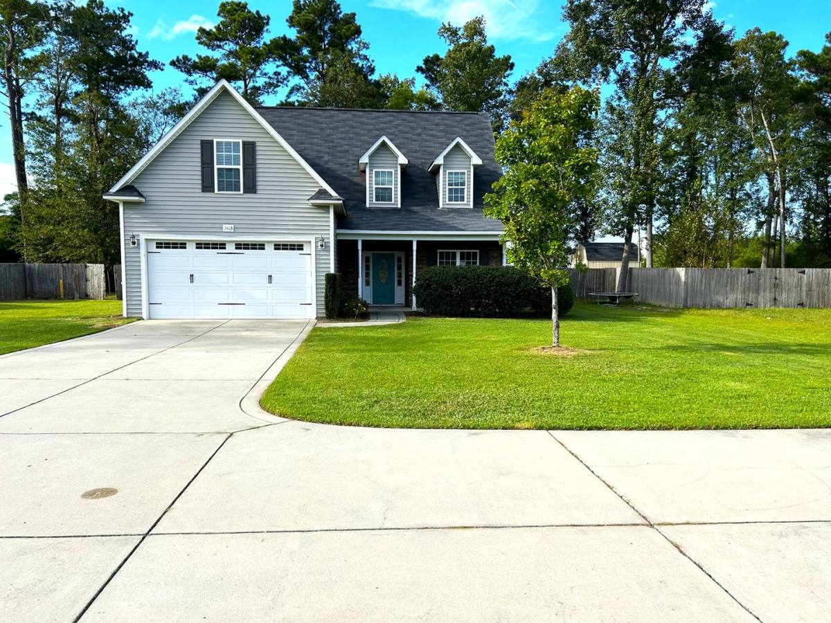 House for rent at 3463 Thrower Rd, Hope Mills, NC 28348