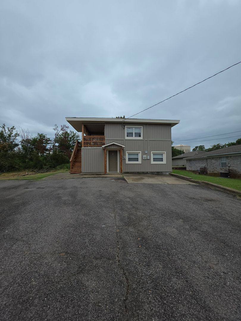 Apartment for rent at 709 W 13th, Russellville, AR 72801