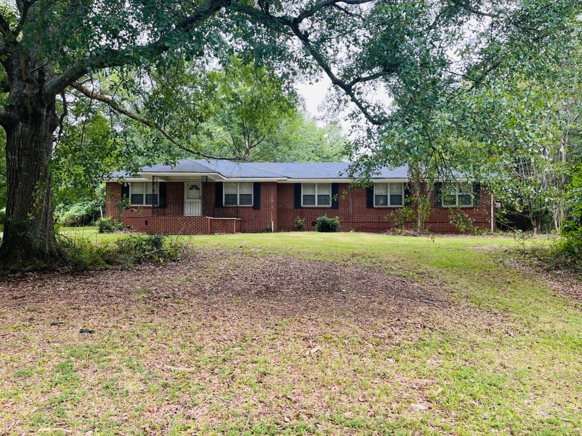 House for rent at 5885 Feldwood Rd, Atlanta, GA 30349