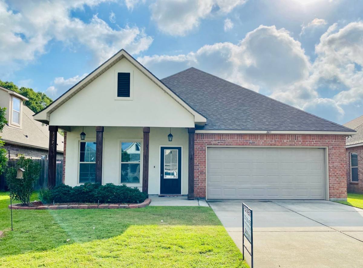 House for rent at 209 Hutton Lane, Youngsville, LA 70592