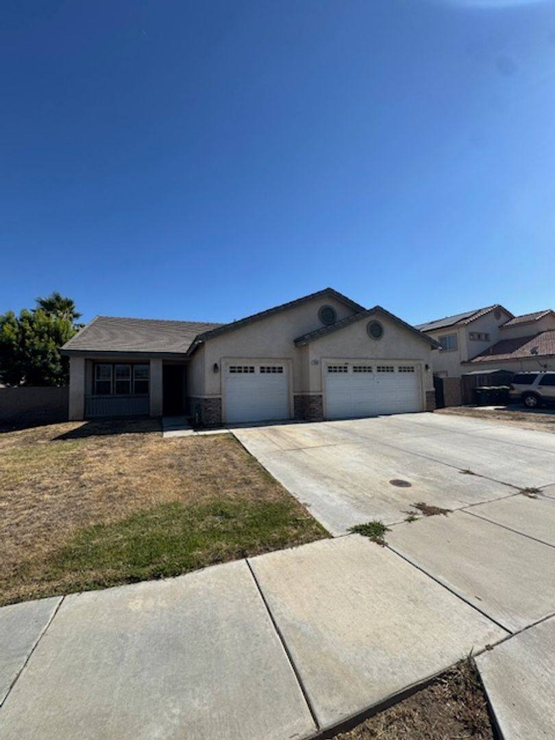 House for rent at 3385 Claremont St, Hemet, CA 92545