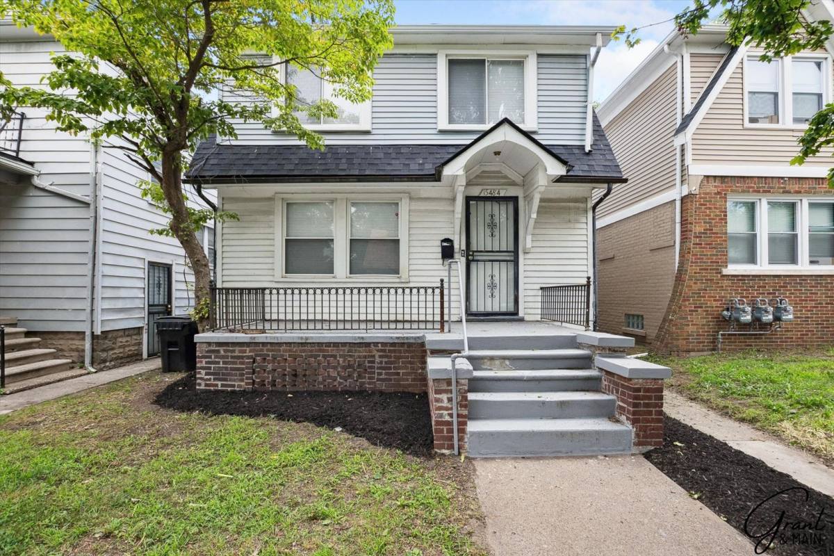 House for rent at 15484 Northlawn St, Detroit, MI 48238