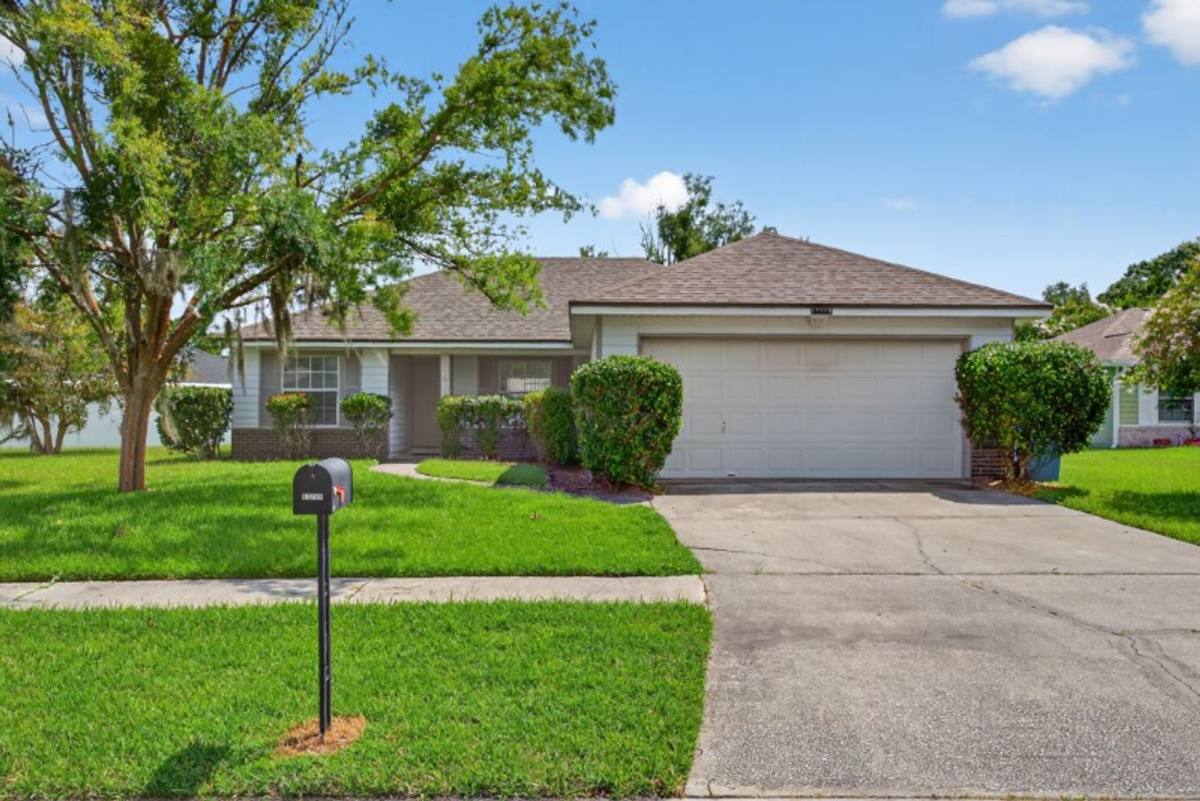 House for rent at 13269 Pacemaker Dr, Jacksonville, FL 32225