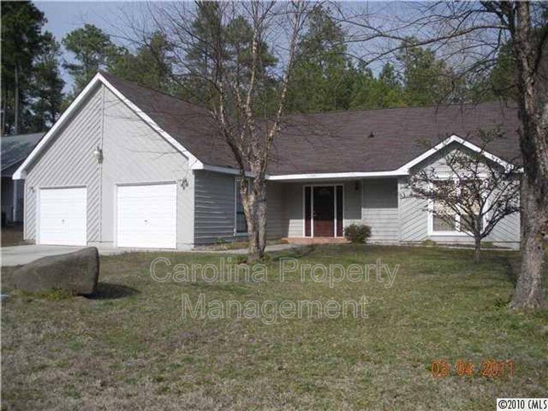 House for rent at 6924 Long Needles Dr, Charlotte, NC 28277
