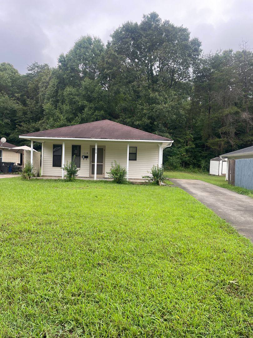 House for rent at 1518 Longview Dr, Winston Salem, NC 27107