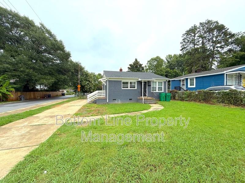 House for rent at 1720 Jennings St, Charlotte, NC 28216