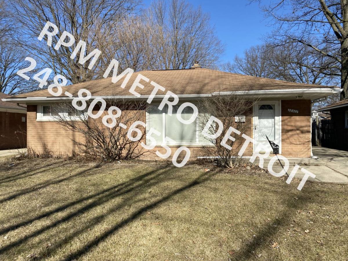House for rent at 28422 Parkwood St, Inkster, MI 48141