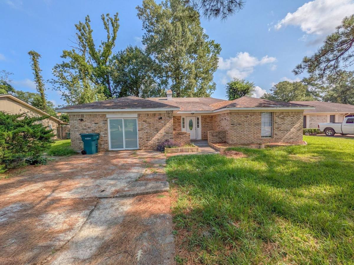 House for rent at 5270 Wildwood Dr, Beaumont, TX 77708