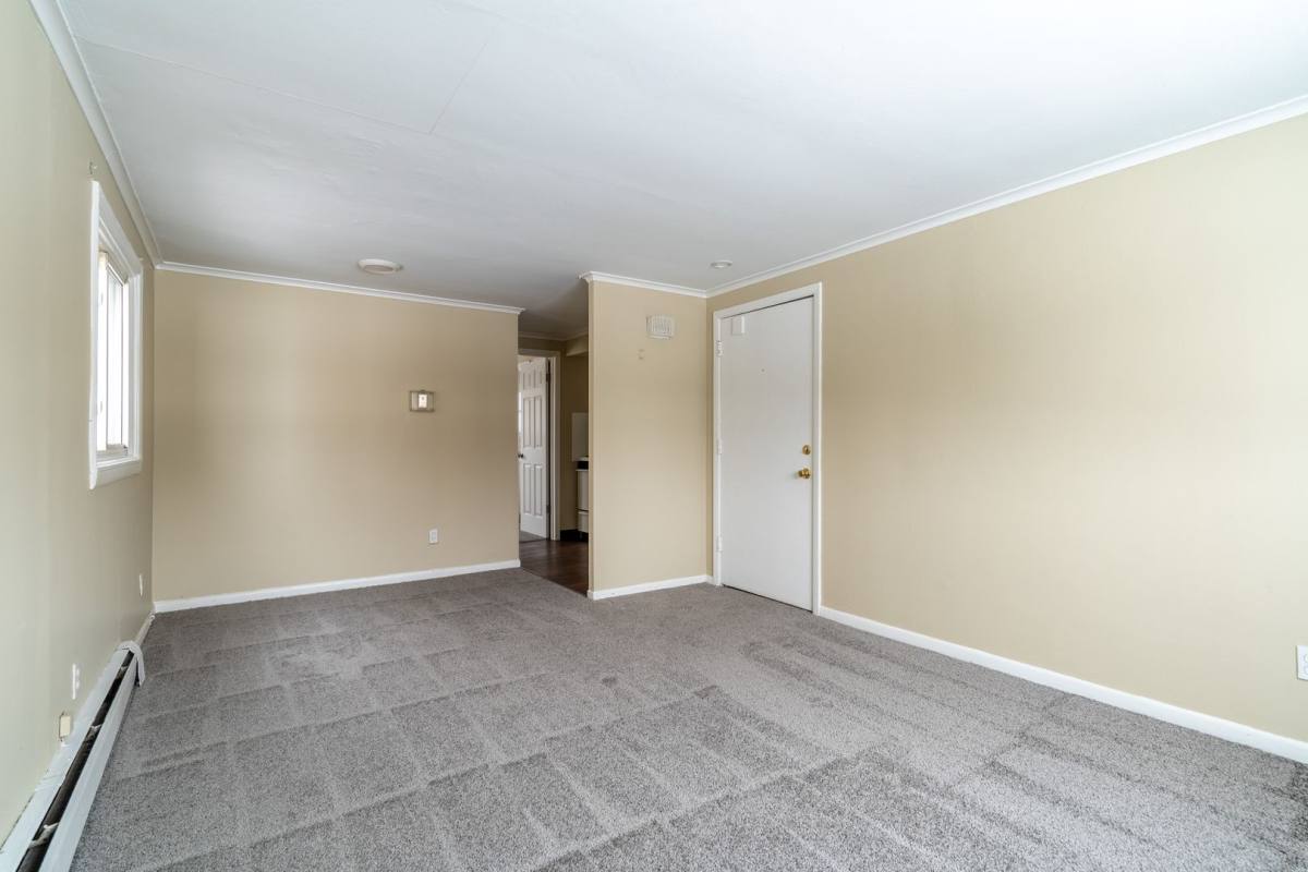 Apartment for rent at 2668 Sheridan Dr, Tonawanda, NY 14150