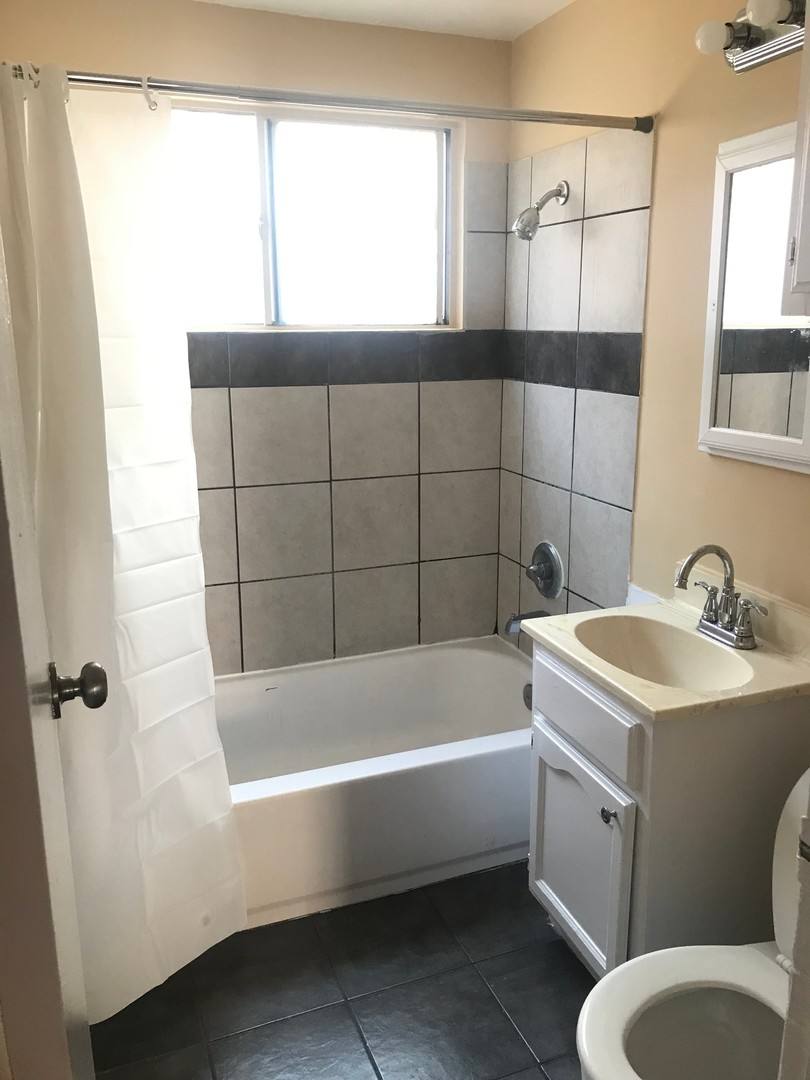 Apartment for rent at 706 W 82nd St, Los Angeles, CA 90044