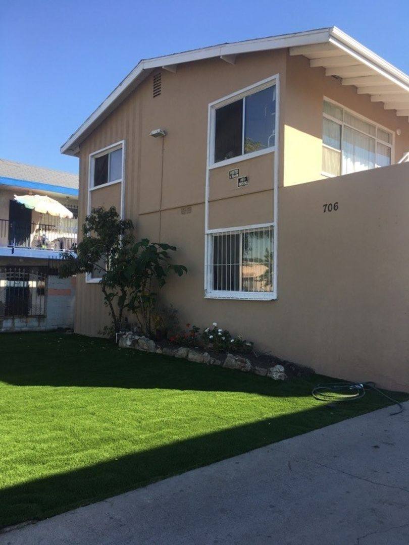 Apartment for rent at 706 W 82nd St, Los Angeles, CA 90044