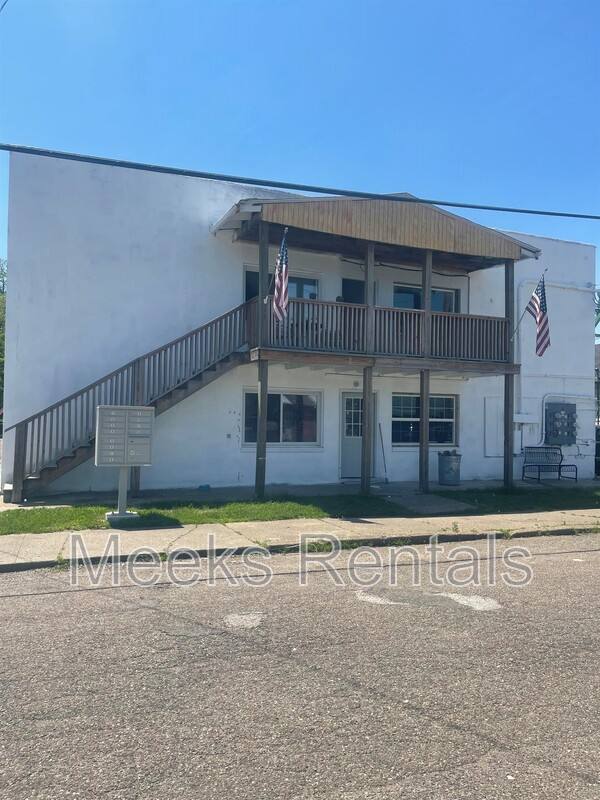 Apartment for rent at 408 1st St #5, Point Pleasant, WV 25550