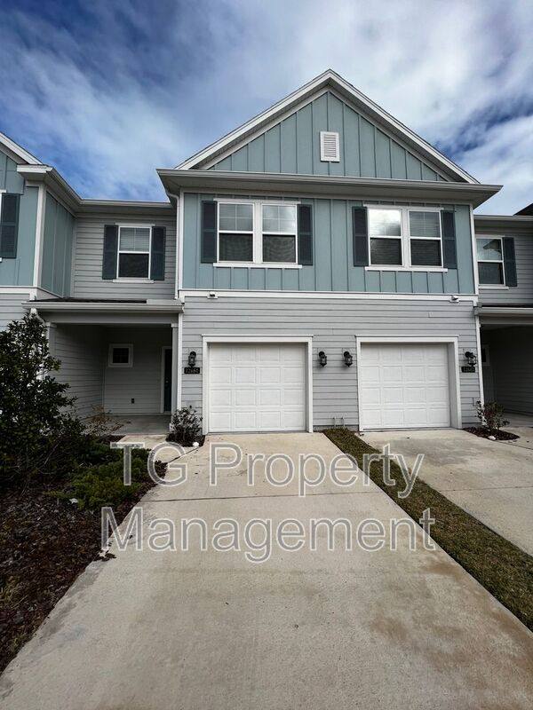 Townhouse for rent at 12681 Josslyn Lane, Jacksonville, FL 32246