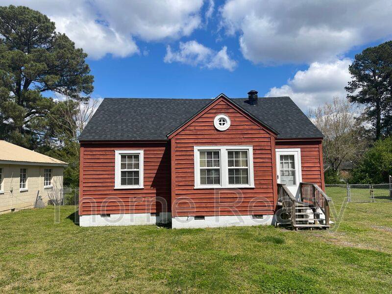 House for rent at 2233 Oak Dr, Tarboro, NC 27886
