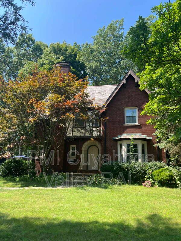 House for rent at 358 Merriman Rd, Akron, OH 44303