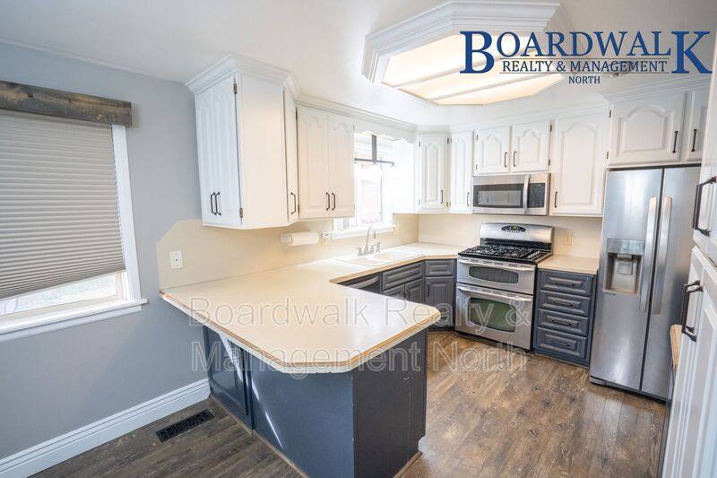 House for rent at 1636 Marilyn Dr, Syracuse, UT 84075