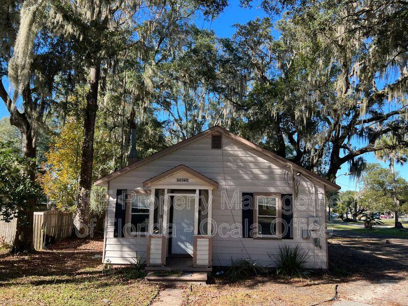 House for rent at 5625 SE 109th Place, Belleview, FL 34420