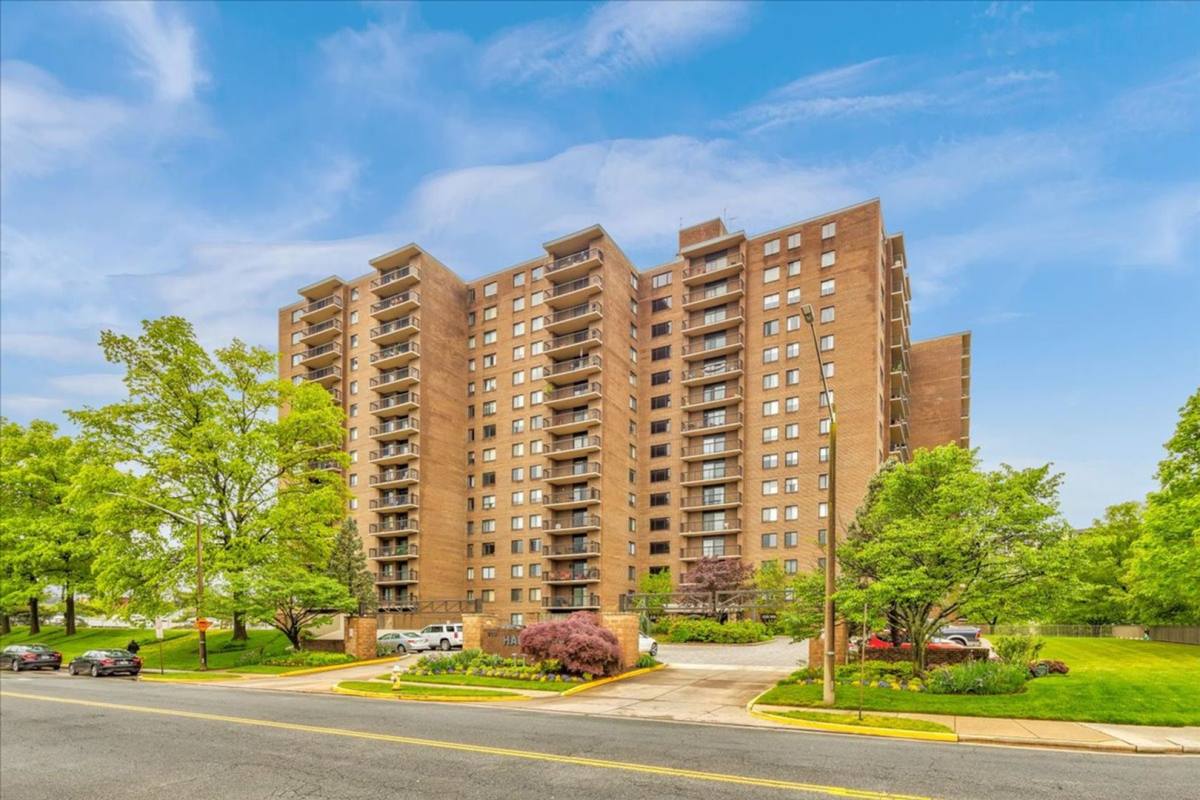 Condo for rent at 200 N Pickett St, Alexandria, VA 22304