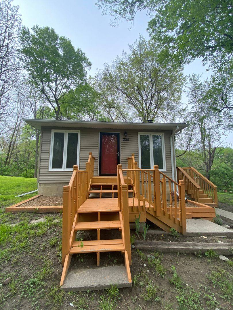 House for rent at 300 Williams St, Des Moines, IA 50317