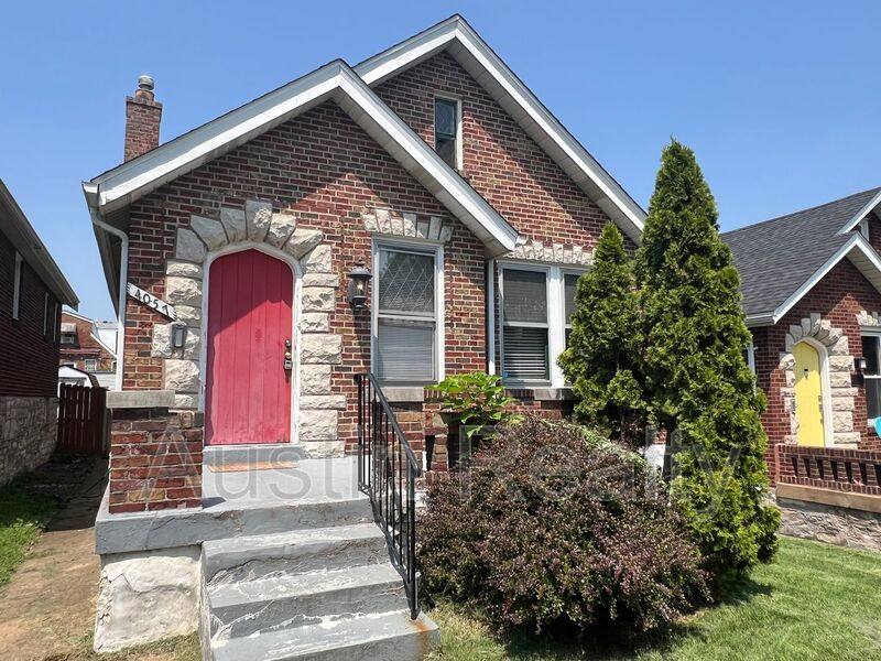 House for rent at 4057 Potomac St, Saint Louis, MO 63116