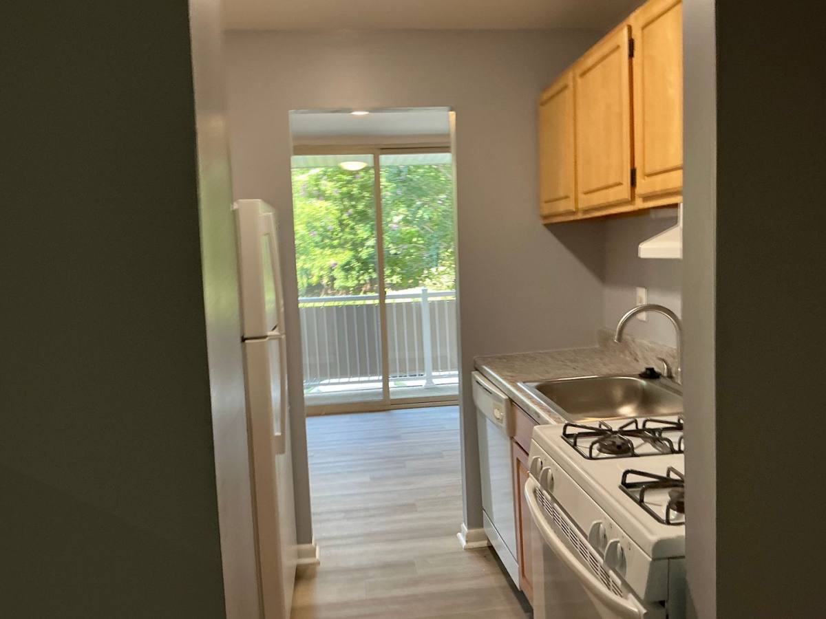Apartment for rent at 7911 Indian Head Highway 512, Oxon Hill, MD 20745