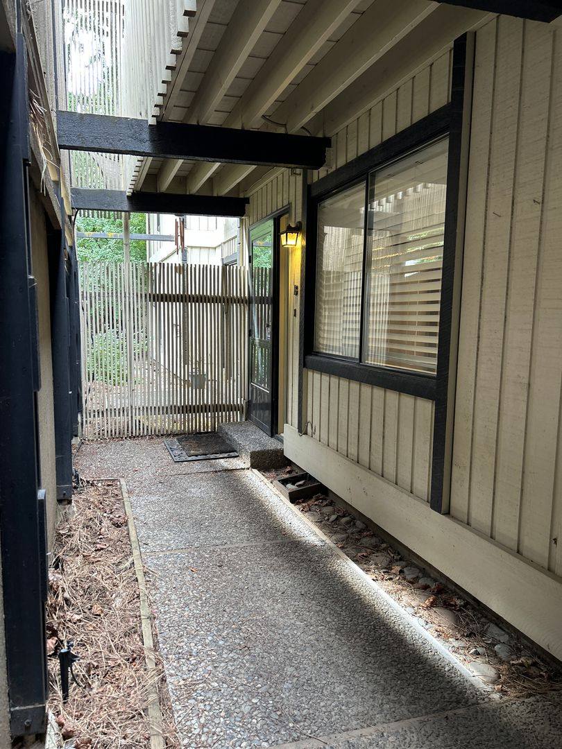 Apartment for rent at 1007 W 13th Ave, Spokane, WA 99204