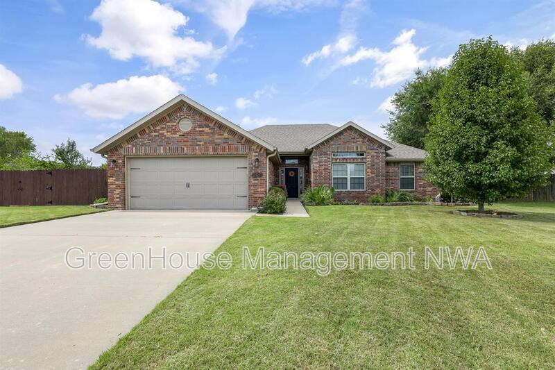 House for rent at 307 Blair Circle, Pea Ridge, AR 72751