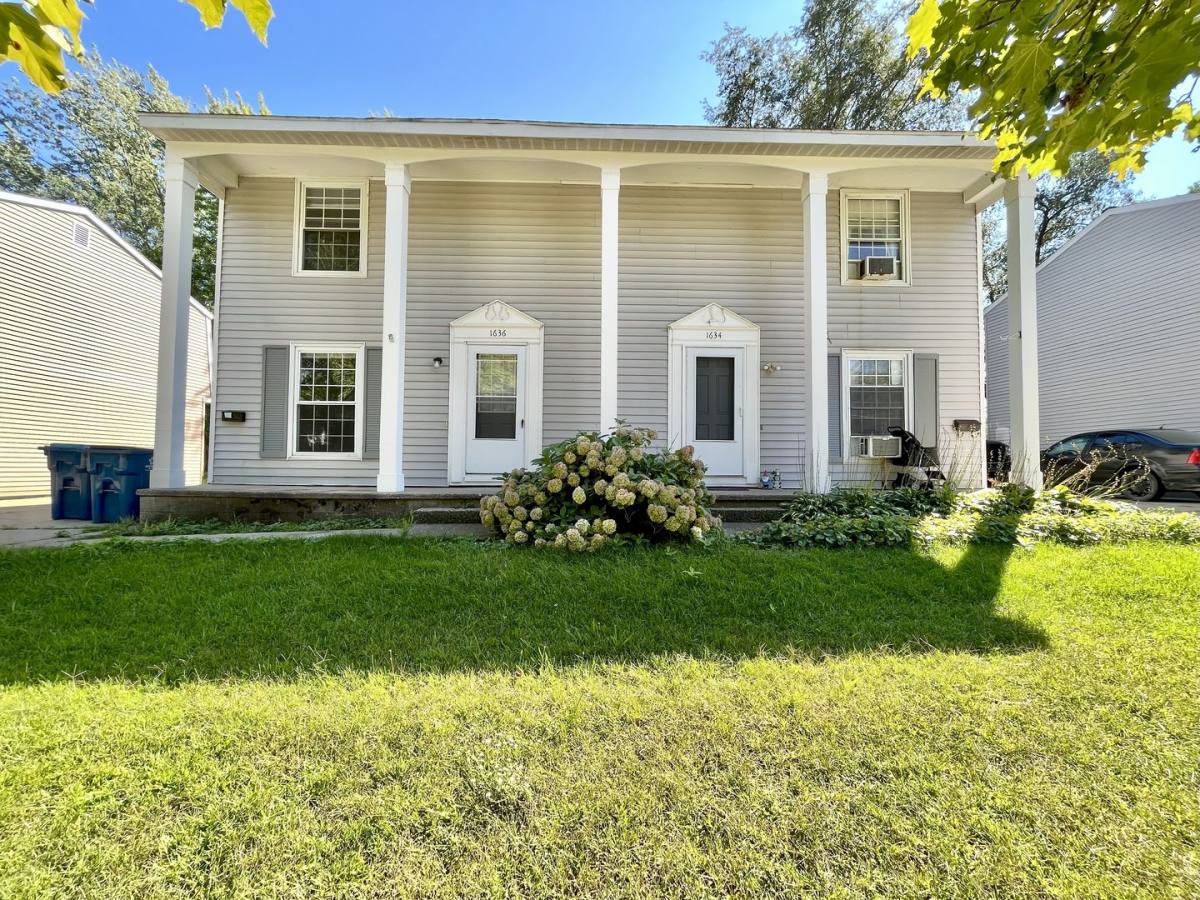 Apartment for rent at 1634 1636 Pennoyer Ave, Grand Haven, MI 49417