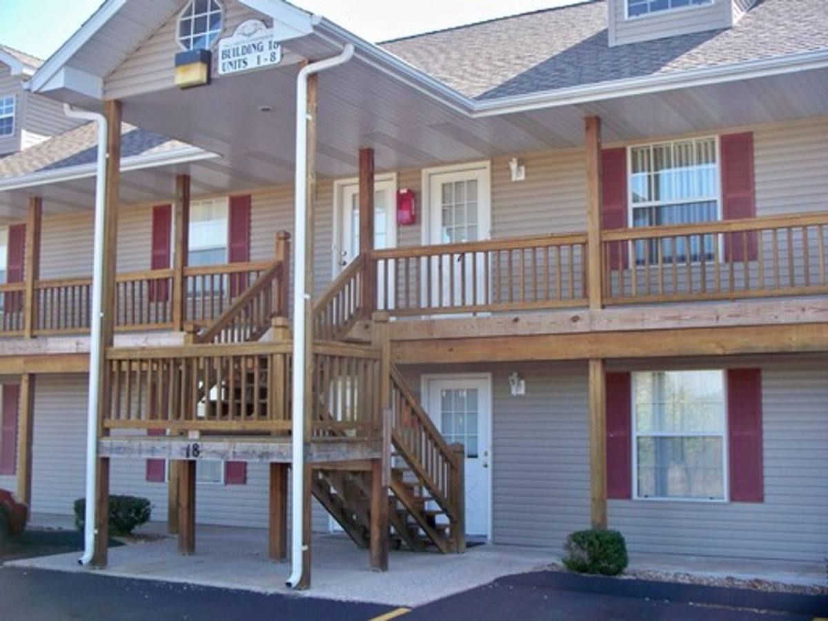 Apartment for rent at 560 Abby Lane, Branson, MO 65616