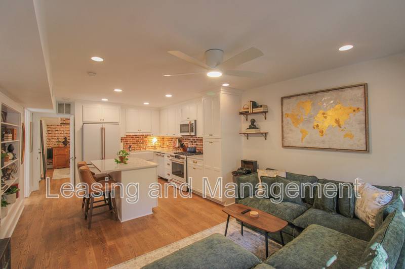 Apartment for rent at 52 Chapel St #A, Charleston, SC 29403