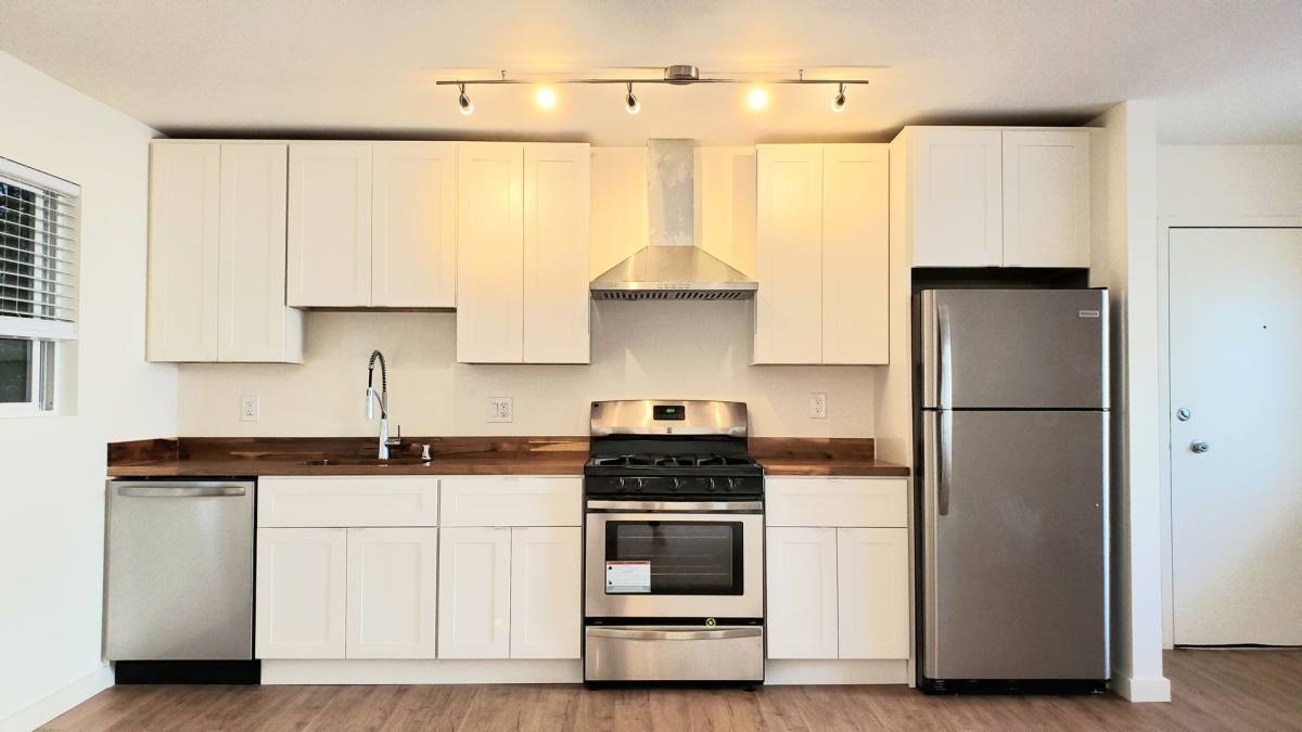 Apartment for rent at 875 Woodside Rd, Redwood City, CA 94061