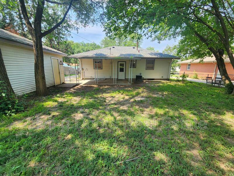 House for rent at 3910 N 12 St, Lincoln, NE 68521