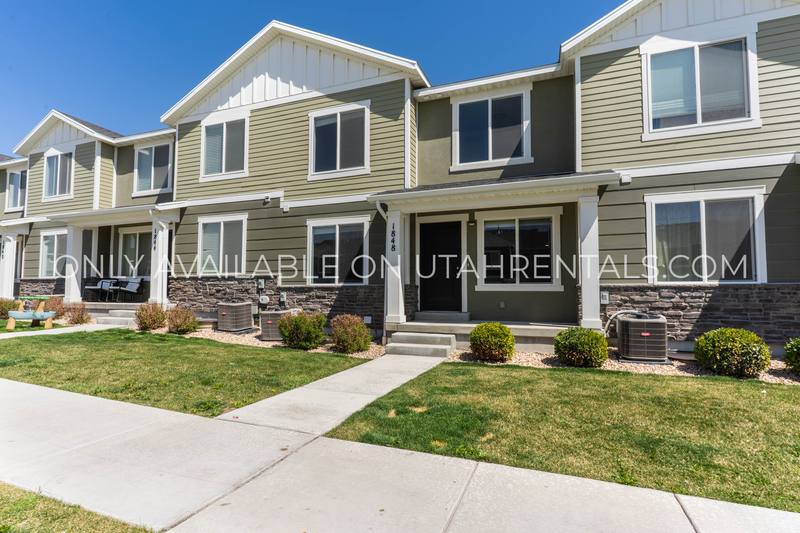 Townhouse for rent at 1848 S 410 W, Payson, UT 84651