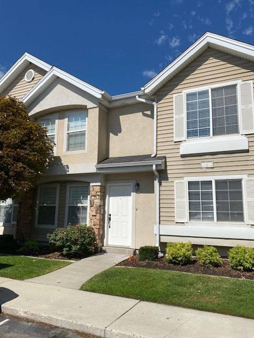 Townhouse for rent at 1298 S 1145 W, Orem, UT 84058