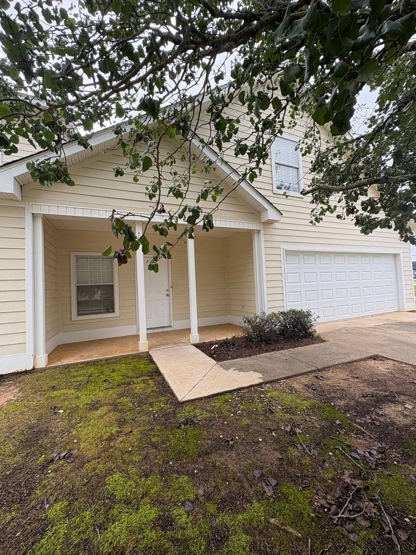 Apartment for rent at 101 Courtyard Way, Enterprise, AL 36330