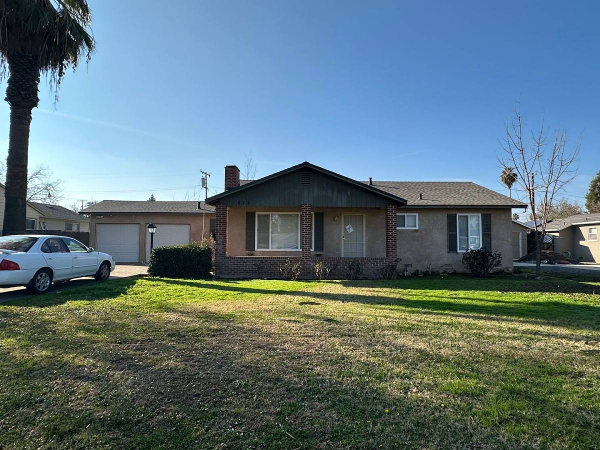 House for rent at 611 S Verde Vista St, Visalia, CA 93277